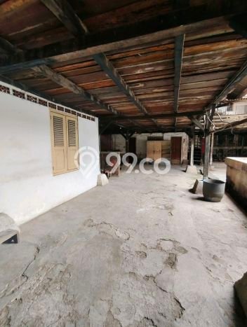 Lahan Dijual Lokasi Strategis di Jakarta Selatan dengan Luas 2752m2 Lahan Dijual Lokasi Strategis di Jakarta Selatan dengan Luas 2752m2