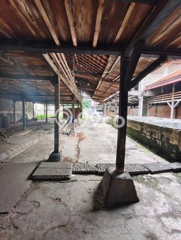 Lahan Dijual Lokasi Strategis di Jakarta Selatan dengan Luas 2752m2 Lahan Dijual Lokasi Strategis di Jakarta Selatan dengan Luas 2752m2