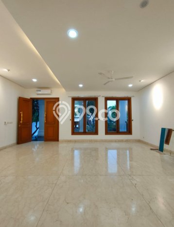 Disewakan Rumah Nyaman LT 800m2 / LB 1000m2 di Kemang, Jakarta Selatan Disewakan Rumah Nyaman LT 800m2 / LB 1000m2 di Kemang, Jakarta Selatan