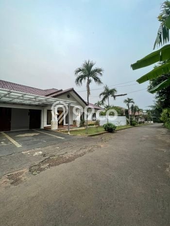 Hunian Modern dengan LT 1506m2 & LB 800m2 Dikontrakkan di Kemang Hunian Modern dengan LT 1506m2 & LB 800m2 Dikontrakkan di Kemang