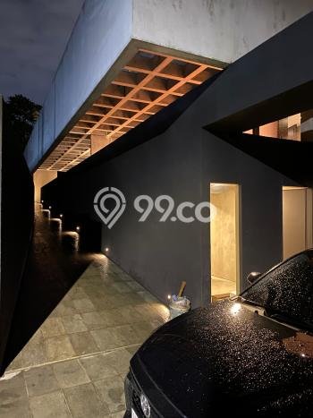 Sewa Rumah Nyaman LT 1150m2 / LB 700m2 di Ampera, Jakarta Selatan Sewa Rumah Nyaman LT 1150m2 / LB 700m2 di Ampera, Jakarta Selatan