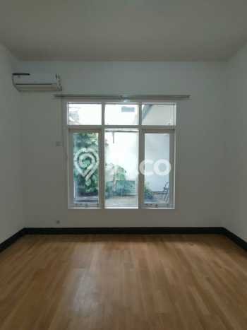 Jarang Ada! Rumah Kontrakan 4 Kamar Nyaman Siap Huni Kemang Jarang Ada! Rumah Kontrakan 4 Kamar Nyaman Siap Huni Kemang
