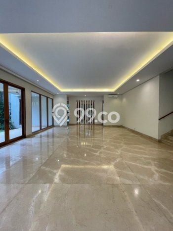 Sewa Rumah Nyaman LT 1000m2 / LB 750m2 di Cipete, Jakarta Selatan Sewa Rumah Nyaman LT 1000m2 / LB 750m2 di Cipete, Jakarta Selatan