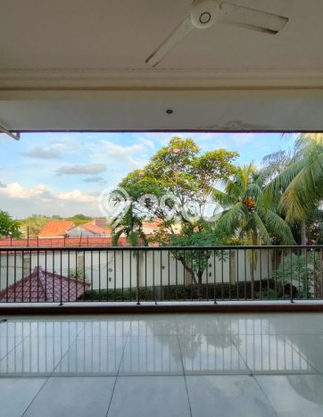 Disewakan! Rumah 4 Kamar Tidur &
4 Kamar Mandi di Kemang, Jakarta Selatan Disewakan! Rumah 4 Kamar Tidur &
4 Kamar Mandi di Kemang, Jakarta Selatan