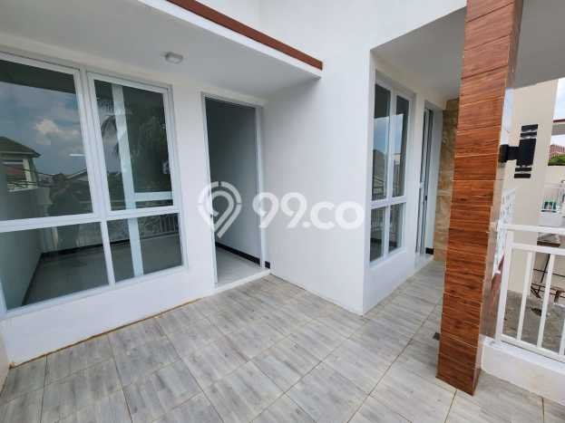 Rumah dua Lantai Jatiwaringin Rumah dua Lantai Jatiwaringin