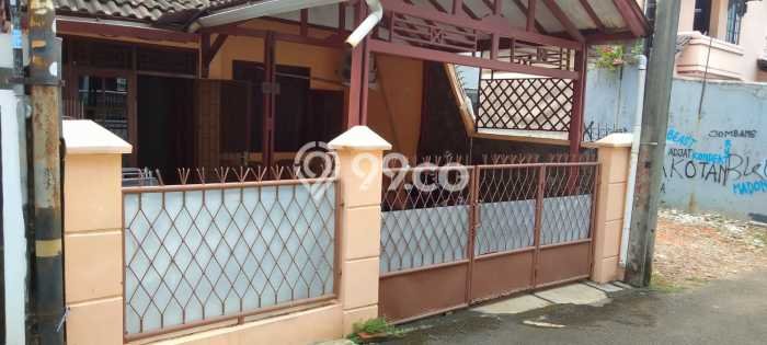 Rumah di pondok kelapa Rumah di pondok kelapa