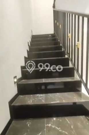 Rumah baru Tingkat di Jakarta selatan Rumah baru Tingkat di Jakarta selatan