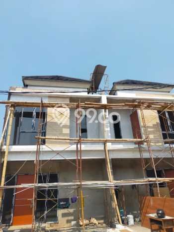 Rumah Minimalis 4 KT di Cibubur Jakarta Timur Semi Furnished Rumah Minimalis 4 KT di Cibubur Jakarta Timur Semi Furnished