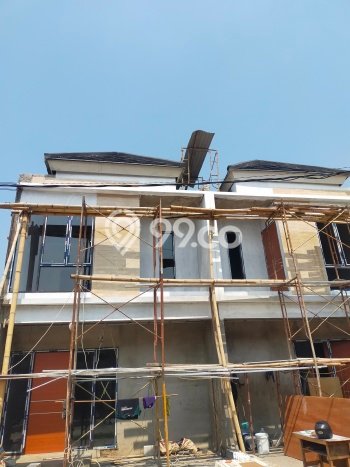 Rumah Minimalis 4 KT di Cibubur Jakarta Timur Semi Furnished Rumah Minimalis 4 KT di Cibubur Jakarta Timur Semi Furnished