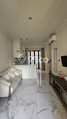 For Sale Hunian Rumah Terawat 3 KT di Bintaro, Tangerang Selatan For Sale Hunian Rumah Terawat 3 KT di Bintaro, Tangerang Selatan