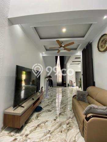 For Sale Hunian Rumah Terawat 3 Kamar di Cibubur, Jakarta Timur For Sale Hunian Rumah Terawat 3 Kamar di Cibubur, Jakarta Timur