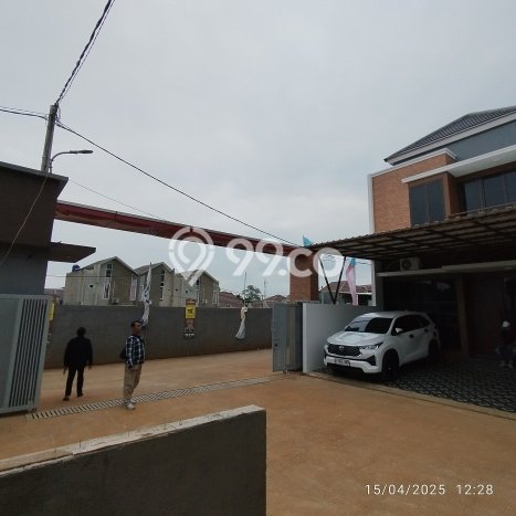 Rumah Modern 3 KT di Cibubur Jakarta Timur Semi Furnished Rumah Modern 3 KT di Cibubur Jakarta Timur Semi Furnished