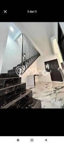For Sale Hunian Rumah Terawat 3 Kamar di Cibubur, Jakarta Timur For Sale Hunian Rumah Terawat 3 Kamar di Cibubur, Jakarta Timur