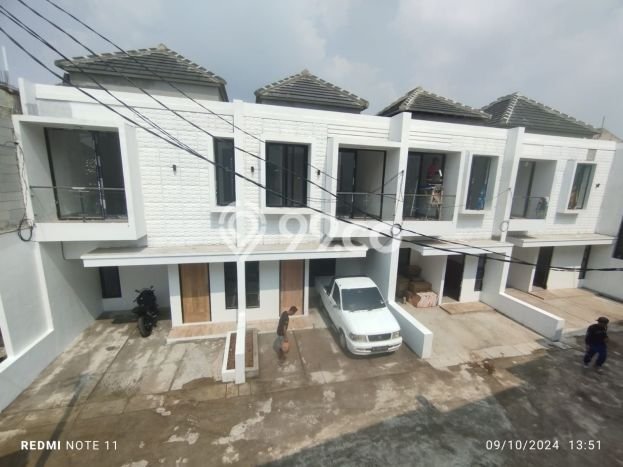 Rumah Luas Asri 3 KT Siap Huni di Cijantung Jakarta Timur Rumah Luas Asri 3 KT Siap Huni di Cijantung Jakarta Timur