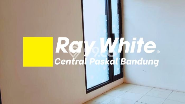 Rumah Modern 2 KT di Taman Kopo Indah Bandung Rumah Modern 2 KT di Taman Kopo Indah Bandung