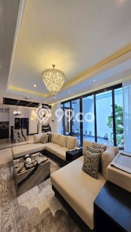 Rumah Strategis 4 Kamar Tidur dan 5 Kamar Mandi di Lokasi Strategis Pantai Indah Kapuk, Jakarta Utara Rumah Strategis 4 Kamar Tidur dan 5 Kamar Mandi di Lokasi Strategis Pantai Indah Kapuk, Jakarta Utara