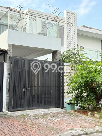 Disewakan! Rumah 3 Kamar Tidur &
3 Kamar Mandi di Pantai Indah Kapuk, Jakarta Utara Disewakan! Rumah 3 Kamar Tidur &
3 Kamar Mandi di Pantai Indah Kapuk, Jakarta Utara