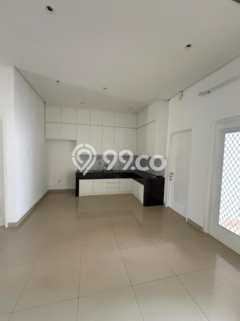 Disewakan! Rumah 3 Kamar Tidur &
3 Kamar Mandi di Pantai Indah Kapuk, Jakarta Utara Disewakan! Rumah 3 Kamar Tidur &
3 Kamar Mandi di Pantai Indah Kapuk, Jakarta Utara