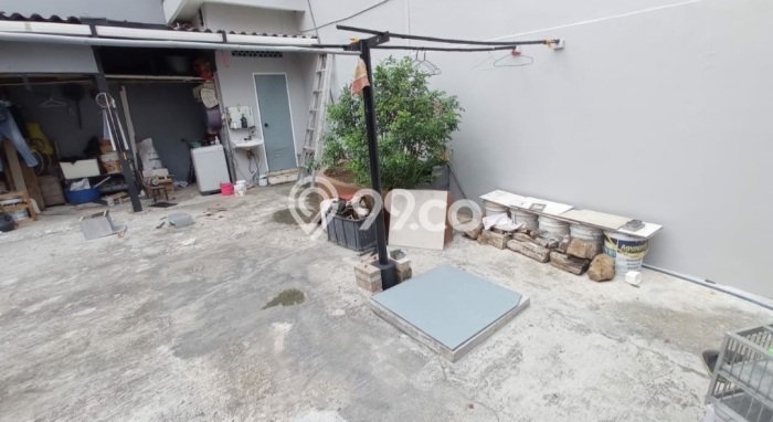 Rumah LT 156m² Harga Terjangkau di Taman Surya, Jakarta Barat Rumah LT 156m² Harga Terjangkau di Taman Surya, Jakarta Barat