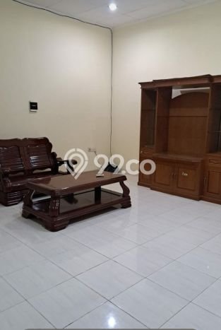 RARE UNIT! Rumah di Taman Surya, 3 KT, Pemandangan Indah, LT 140m² LB 125m² RARE UNIT! Rumah di Taman Surya, 3 KT, Pemandangan Indah, LT 140m² LB 125m²