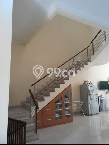 DREAM HOME! Rumah area Taman Surya, 4 KT, Bebas Macet, Luas 230m² Bangunan 385m² DREAM HOME! Rumah area Taman Surya, 4 KT, Bebas Macet, Luas 230m² Bangunan 385m²