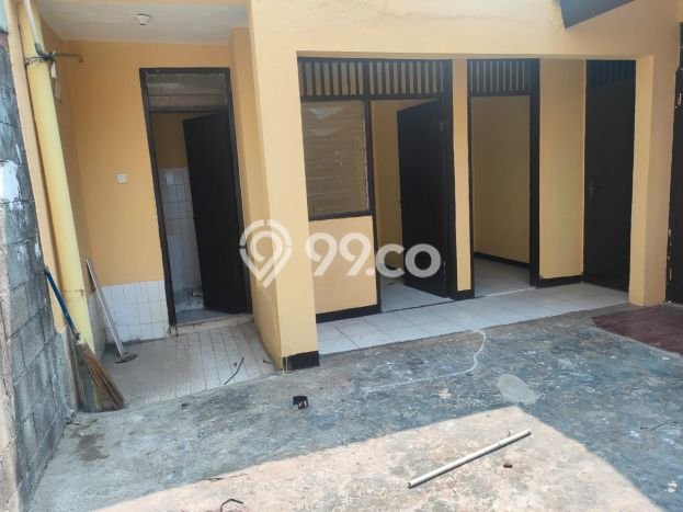 RARE UNIT! Rumah di Taman Surya, 2 KM, View Indah, LT 180m² Bangunan 150m² RARE UNIT! Rumah di Taman Surya, 2 KM, View Indah, LT 180m² Bangunan 150m²