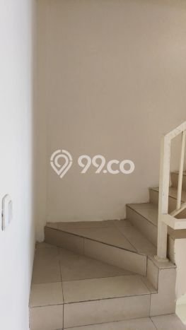 KAWASAN KOMERSIAL! Ruko Disewakan di Duri Kosambi, Luas 60m², Area Strategis KAWASAN KOMERSIAL! Ruko Disewakan di Duri Kosambi, Luas 60m², Area Strategis