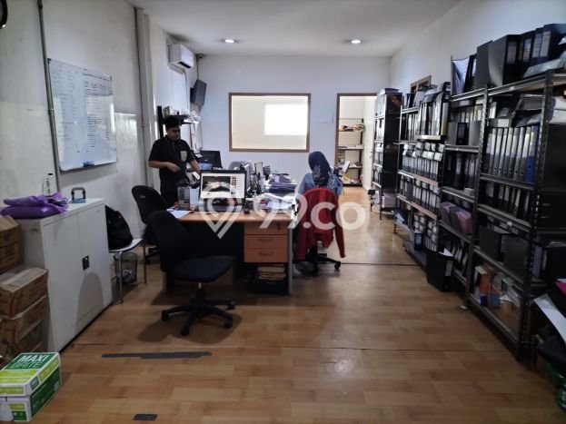 LOKASI STRATEGIS! Gudang For Rent Kawasan Daan Mogot, Luas 216m², Lokasi Niaga LOKASI STRATEGIS! Gudang For Rent Kawasan Daan Mogot, Luas 216m², Lokasi Niaga