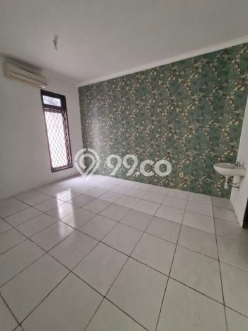 Rumah Tenang area Taman Palem, 3 KM, LT 200m² LB 250m² Rumah Tenang area Taman Palem, 3 KM, LT 200m² LB 250m²