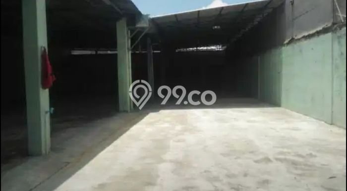 Disewakan Gudang Kawasan Cengkareng, Luas 576m², Area Berkembang Disewakan Gudang Kawasan Cengkareng, Luas 576m², Area Berkembang