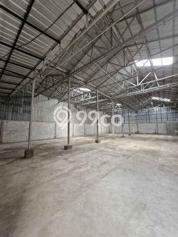 Gudang disewakan di Cengkareng Jakarta Barat dengan luas bangunan 400m2 Gudang disewakan di Cengkareng Jakarta Barat dengan luas bangunan 400m2