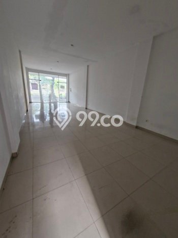 Ruko di , Luas 221m2m², For Rent, Pusat Bisnis, Ready Operasional Ruko di , Luas 221m2m², For Rent, Pusat Bisnis, Ready Operasional