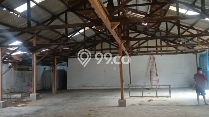 Unit Gudang Disewa Lokasi Cengkareng, Jakarta Barat Spesifikasi Luas Bangunan 315m2 Unit Gudang Disewa Lokasi Cengkareng, Jakarta Barat Spesifikasi Luas Bangunan 315m2