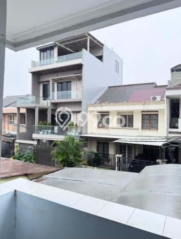 Jual Rumah Modern 4 KT di Daan Mogot, Jakarta Barat Jual Rumah Modern 4 KT di Daan Mogot, Jakarta Barat