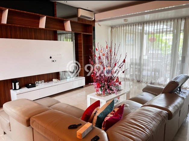 Disewakan! Rumah 5 Kamar Tidur &
4 Kamar Mandi di Cengkareng Barat, Jakarta Barat Disewakan! Rumah 5 Kamar Tidur &
4 Kamar Mandi di Cengkareng Barat, Jakarta Barat