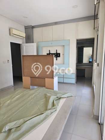 SPECIAL OFFER! Rumah area Cengkareng, 3 KT, Area Asri, Luas 160m2m² LB 300m2m² SPECIAL OFFER! Rumah area Cengkareng, 3 KT, Area Asri, Luas 160m2m² LB 300m2m²