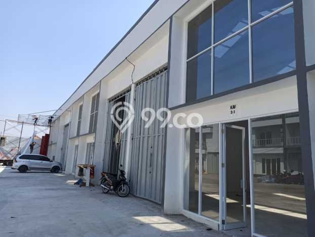 Gudang Kawasan Cengkareng, Luas 300m², Kawasan Premium, Siap Usaha Gudang Kawasan Cengkareng, Luas 300m², Kawasan Premium, Siap Usaha