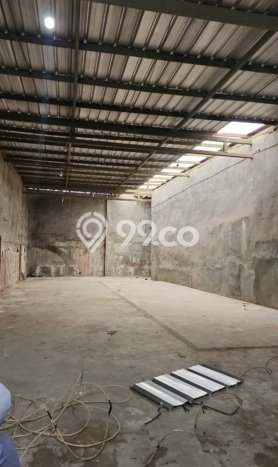 Gudang untuk Disewa di Pusat Jakarta Barat Luas Bangunan 176m2 Gudang untuk Disewa di Pusat Jakarta Barat Luas Bangunan 176m2