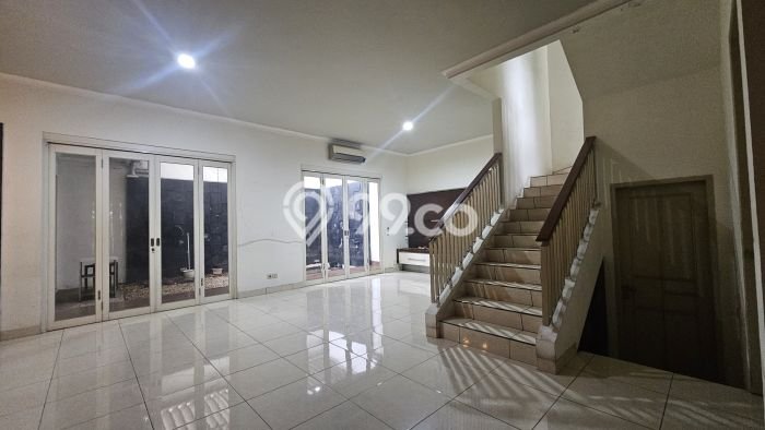 For Sale! Premium House LT 200m2 Desain Elegan di BSD Delatinos For Sale! Premium House LT 200m2 Desain Elegan di BSD Delatinos