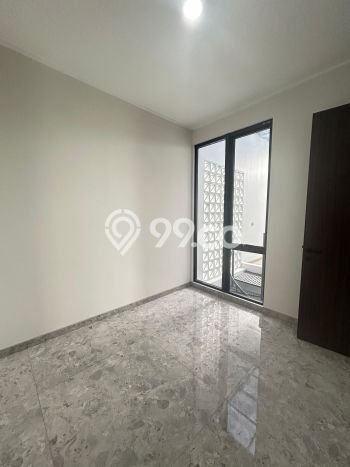 Jual Rumah Luas Megah Dengan View Eksklusif di Alam Sutera, Tangerang Jual Rumah Luas Megah Dengan View Eksklusif di Alam Sutera, Tangerang