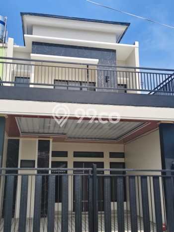 Dijual Hunian Rumah Nyaman 4 Kamar di Villa Melati Mas, Tangerang Selatan Dijual Hunian Rumah Nyaman 4 Kamar di Villa Melati Mas, Tangerang Selatan