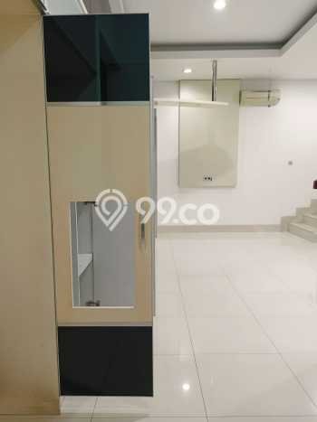 Rumah Mewah LB 400m2 Siap Huni Desain Elegan di BSD City, Tangerang Rumah Mewah LB 400m2 Siap Huni Desain Elegan di BSD City, Tangerang