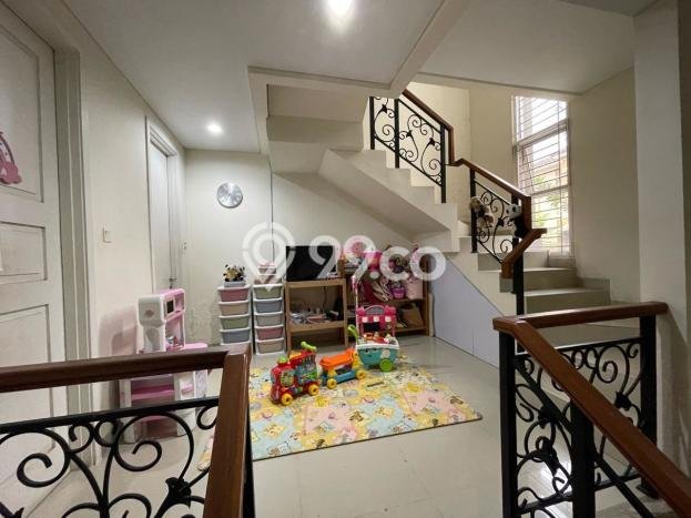 Rumah Luxury Modern Tanpa Renovasi di Gading Serpong Tangerang Rumah Luxury Modern Tanpa Renovasi di Gading Serpong Tangerang