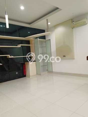 Rumah Mewah LB 400m2 Siap Huni Desain Elegan di BSD City, Tangerang Rumah Mewah LB 400m2 Siap Huni Desain Elegan di BSD City, Tangerang