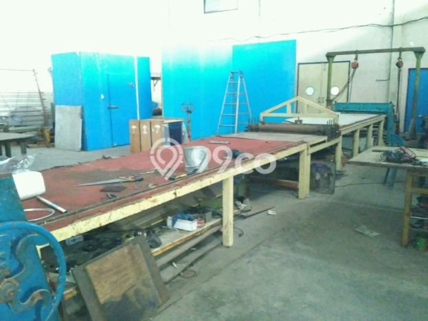 Area Ramai! Gudang Dijual di Sepatan untuk Bisnis Luas Bangunan 1000m2 Area Ramai! Gudang Dijual di Sepatan untuk Bisnis Luas Bangunan 1000m2