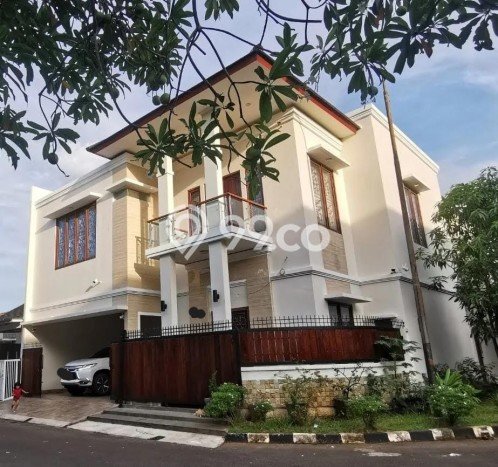 For Sale Rumah Elit Exclusive di Cipondoh, Tangerang For Sale Rumah Elit Exclusive di Cipondoh, Tangerang