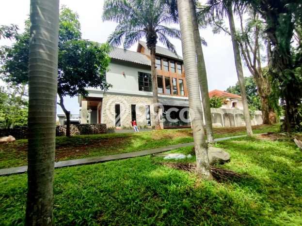 Ready to Use! Premium House LT 343m2 Desain Elegan di BSD Puspita Loka Ready to Use! Premium House LT 343m2 Desain Elegan di BSD Puspita Loka