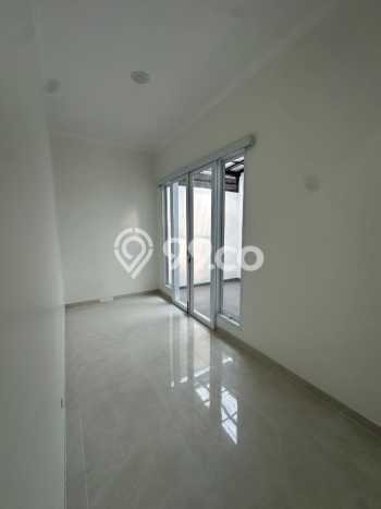 For Sale Hunian Rumah Nyaman 2 Kamar di Alam Sutera, Tangerang For Sale Hunian Rumah Nyaman 2 Kamar di Alam Sutera, Tangerang