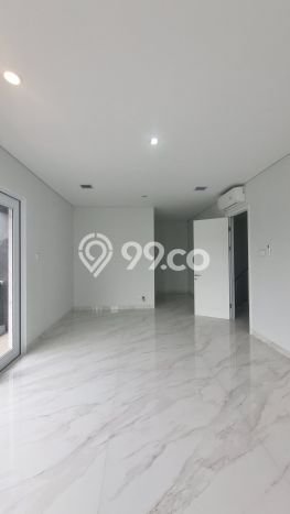 Dijual Rumah Luas Megah Dengan View Eksklusif di Gading Serpong, Tangerang Dijual Rumah Luas Megah Dengan View Eksklusif di Gading Serpong, Tangerang