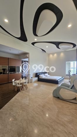 Rumah Mewah LB 345m2 Siap Huni Desain Elegan di Pluit, Jakarta Utara Rumah Mewah LB 345m2 Siap Huni Desain Elegan di Pluit, Jakarta Utara
